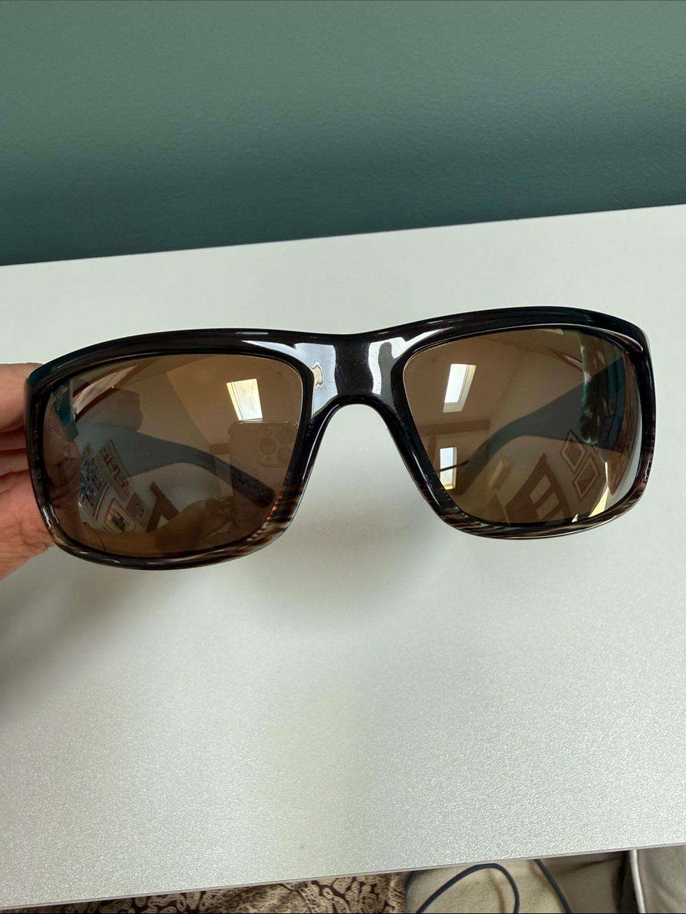 Maui Jim World Cup chocolate fade striped frame and polarized lenses - Picture 6 of 12
